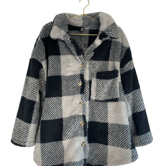 Shein Curve‎ Women's 0XL Jacket Fuzzy Fleece Black & Gray Plaid Button Up 431 - Picture 1 of 6